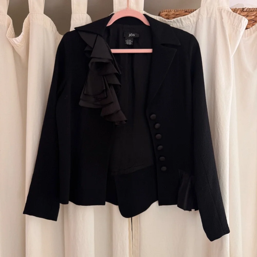 Vintage JÓN Black Wool Ruffle Asymmetrical Cocktail Blazer Jacket‎  S/M